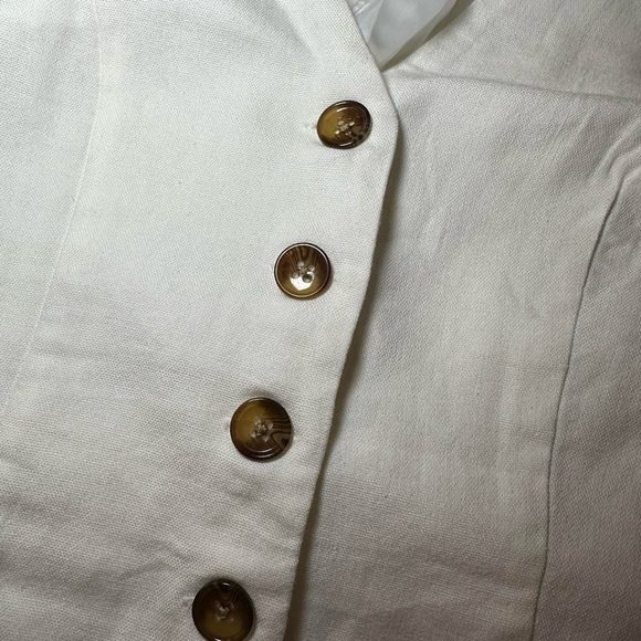 Button-up vest - Picture 4 of 4